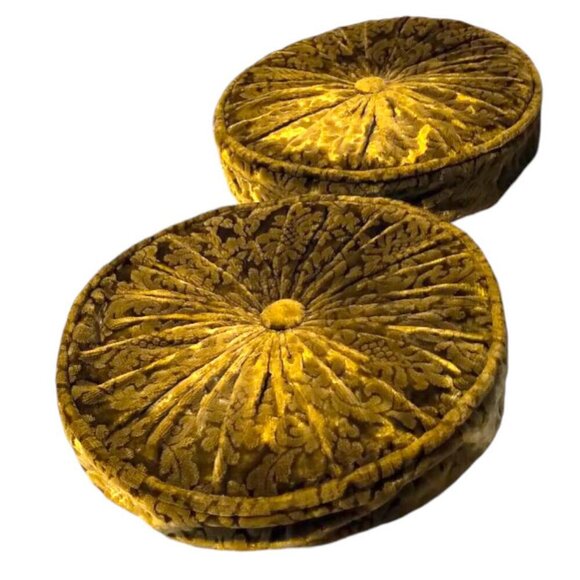 Set 2 Vintage Round Gathered Crush Velvet floral Cushions Chic Filled Luxury - Picture 5 of 16